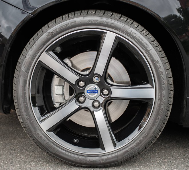 2013 Volvo C70 Wallpapers