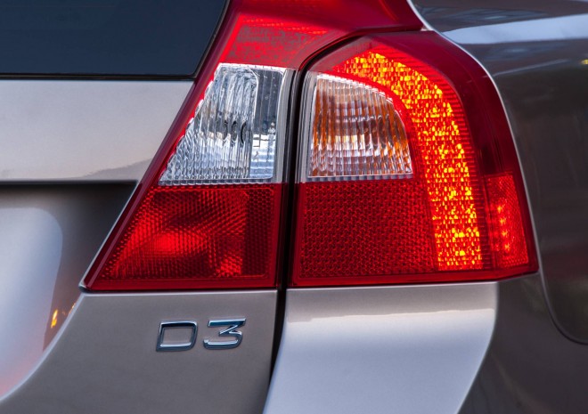 2013 Volvo V70 Wallpapers