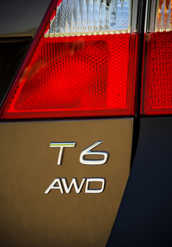 2013 Volvo XC70 Wallpapers