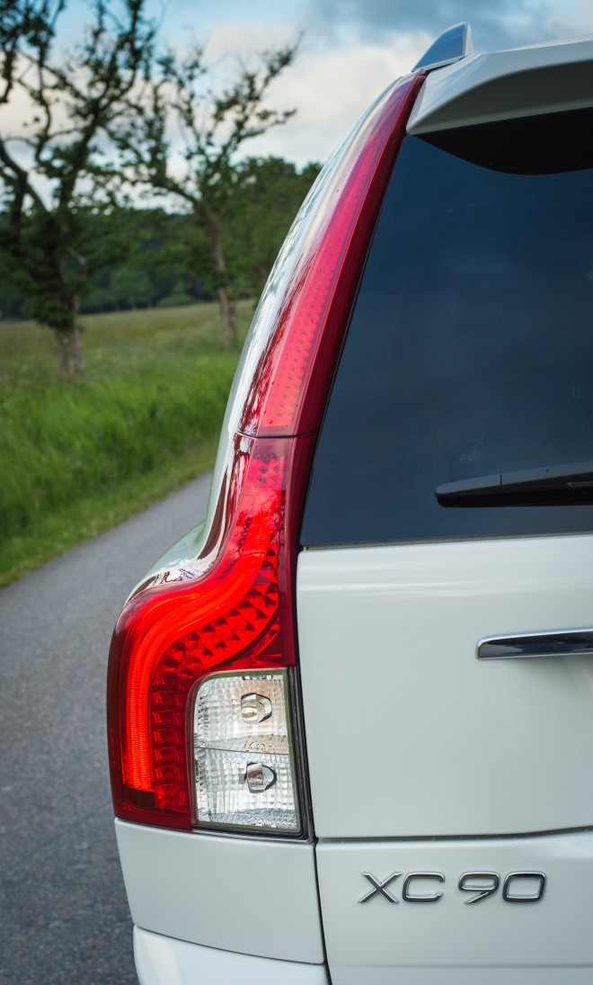 2013 Volvo XC90 Wallpapers