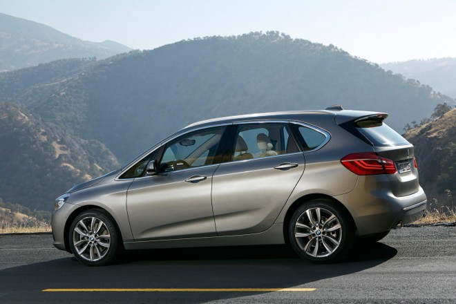 2014 BMW 2 Series Active Tourer Wallpapers