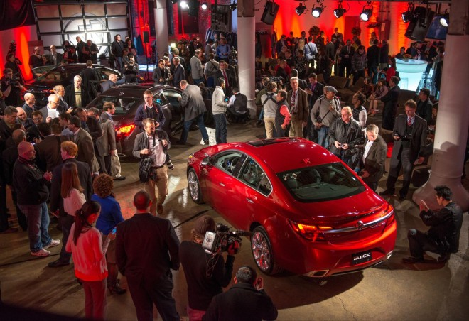 2014 Buick Regal Wallpapers