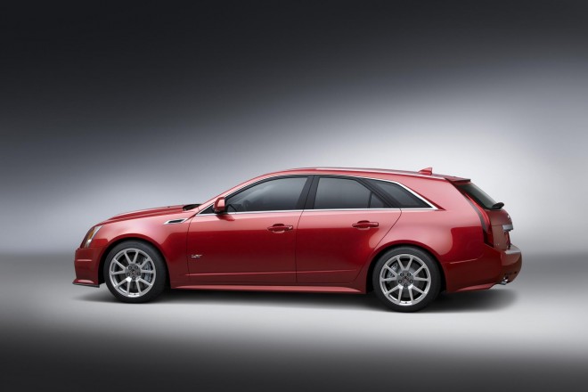 2014 Cadillac CTS-V Sport Wagon Wallpapers