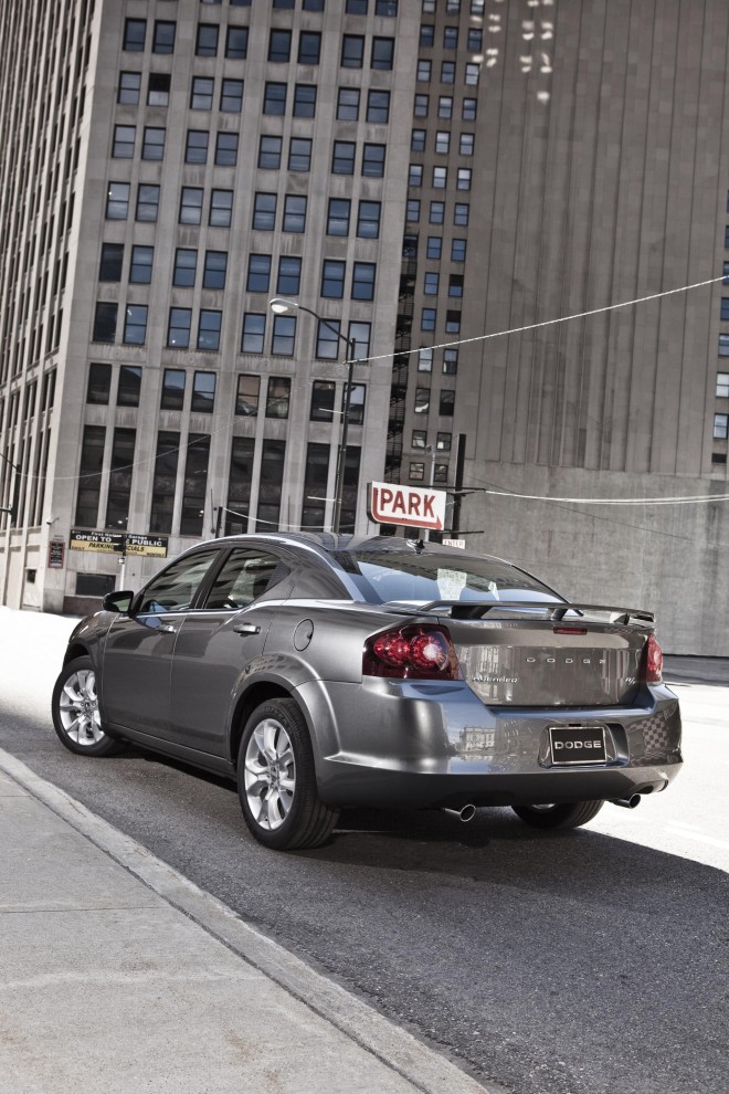 2014 Dodge Avenger Wallpapers