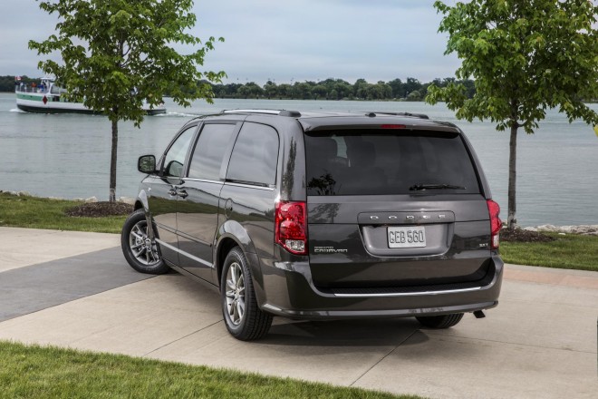 2014 Dodge Grand Caravan Wallpapers