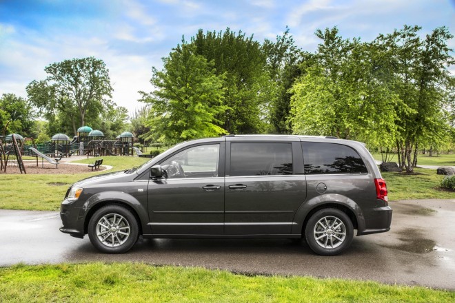 2014 Dodge Grand Caravan Wallpapers
