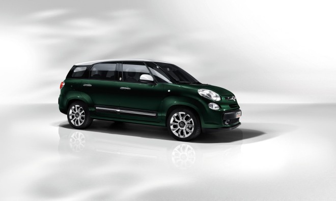 2014 Fiat 500L Living Wallpapers