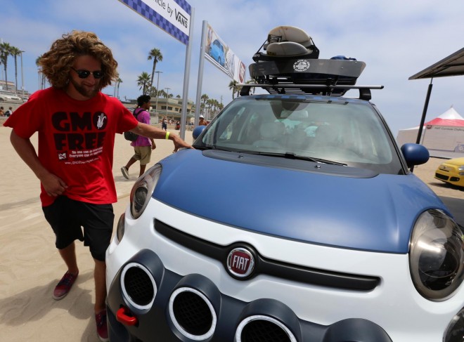 2014 Fiat 500L-Vans Design Concept Wallpapers