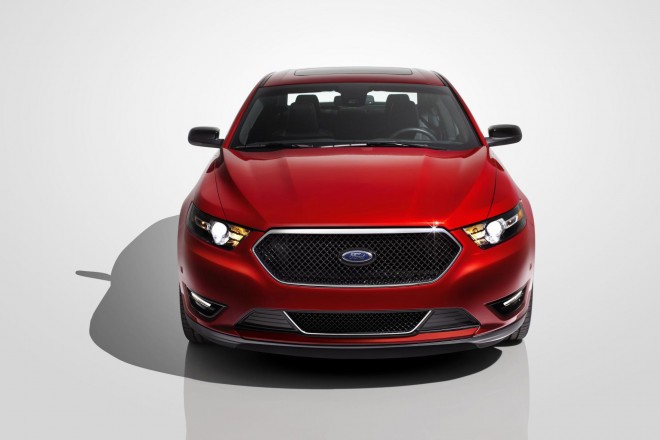 2014 Ford Taurus SHO Wallpapers