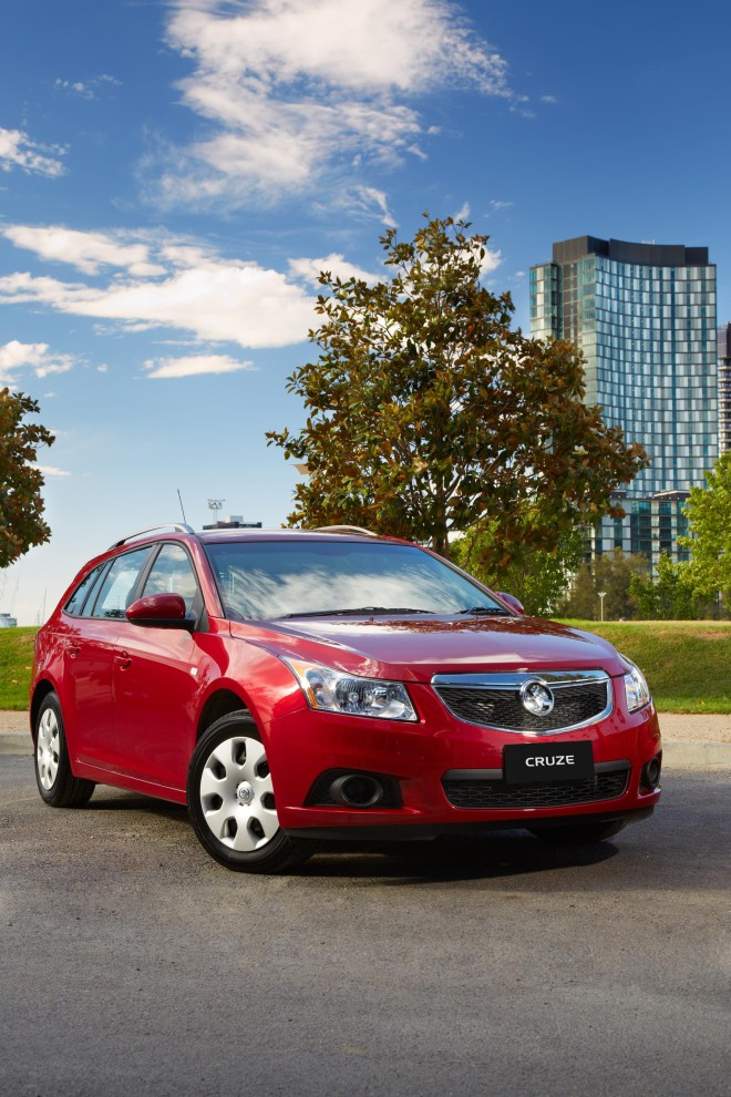 2014 Holden Cruze Sportwagon Wallpapers