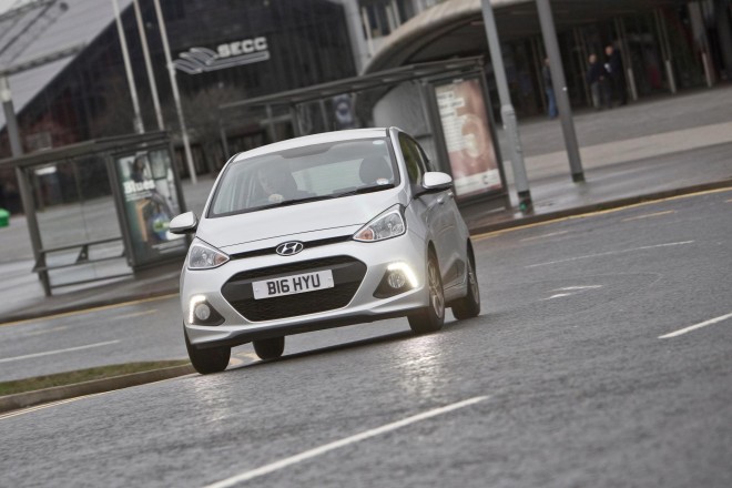 2014 Hyundai i10 Wallpapers