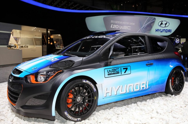 2014 Hyundai i20 WRC Wallpapers