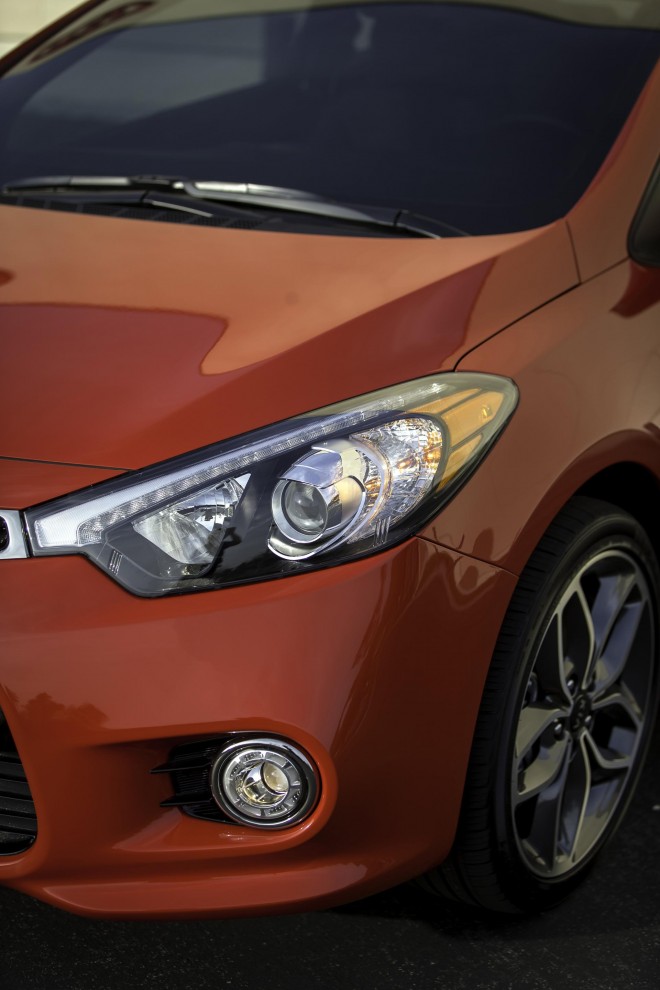 2014 Kia Forte Koup Wallpapers