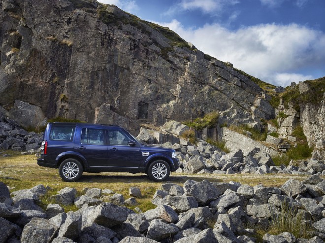 2014 Land Rover Discovery Wallpapers