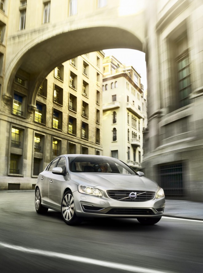 2014 Volvo V60 Wallpapers