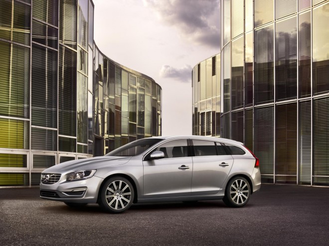2014 Volvo V60 Wallpapers