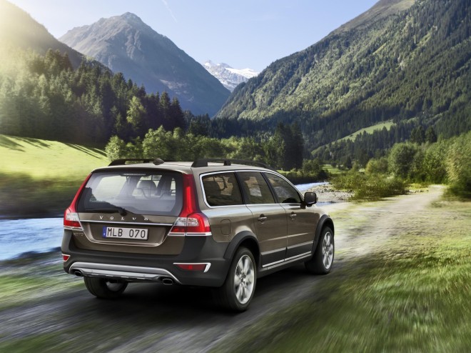 2014 Volvo XC70 Wallpapers