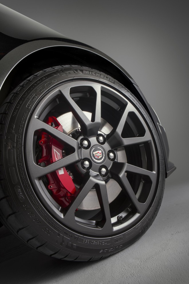 2015 Cadillac CTS-V Coupe Wallpapers