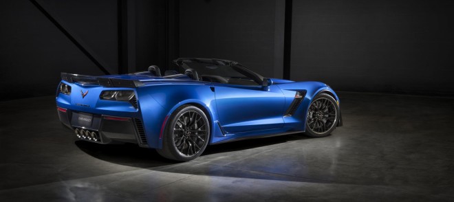 2015 Chevrolet Corvette Z06 Convertible Wallpapers