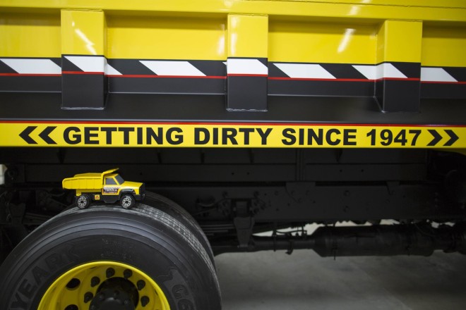 2015 Ford F-750 TONKA Wallpapers