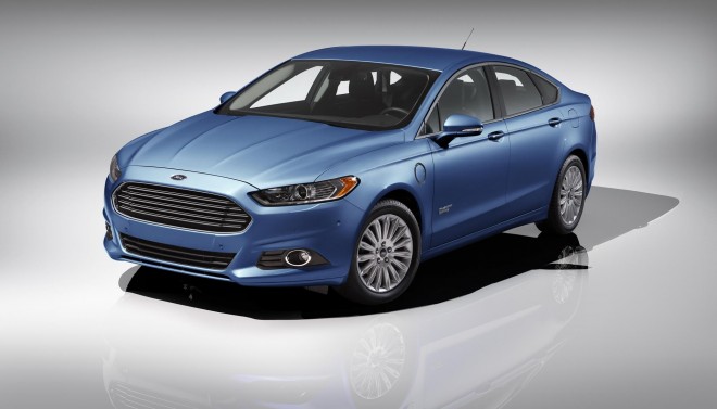 2015 Ford Fusion Energi Wallpapers