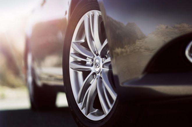 2015 Infiniti Q40 Wallpapers