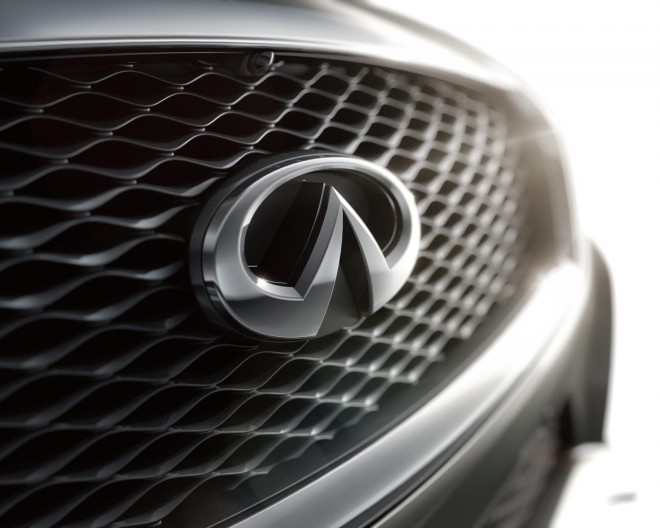 2015 Infiniti Q50 Wallpapers