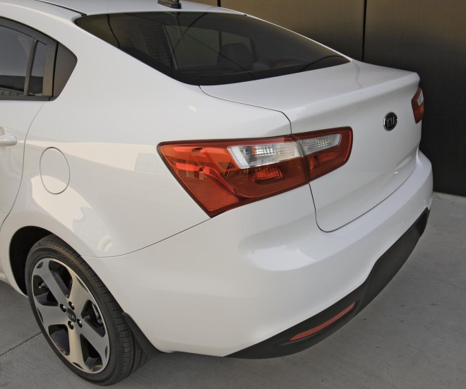 2015 Kia Rio Wallpapers