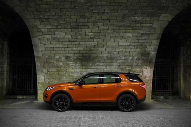 2015 Land Rover Discovery Sport Wallpapers
