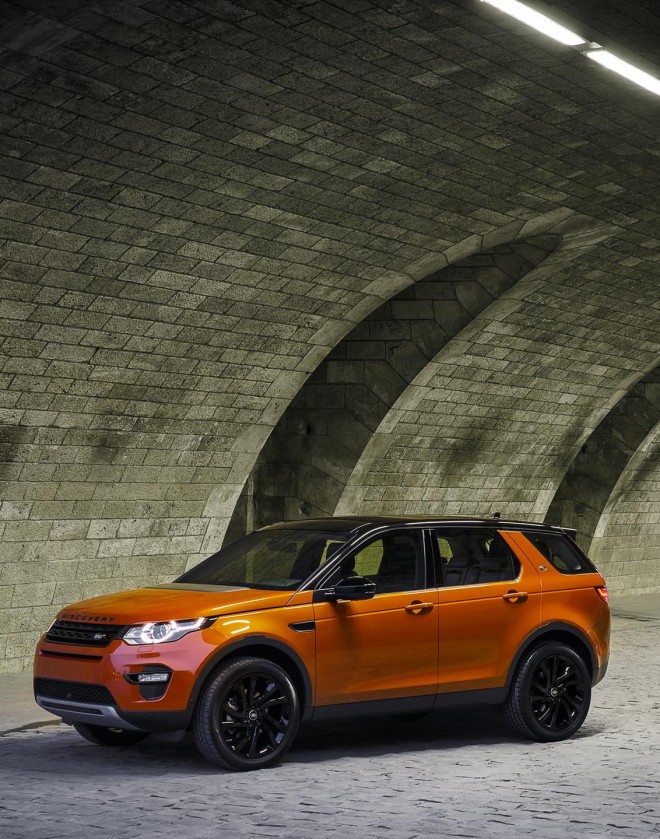 2015 Land Rover Discovery Sport Wallpapers