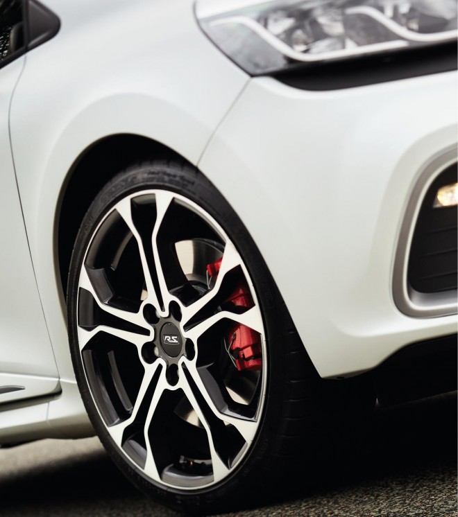 2015 Renault Clio Renaultsport 220 Trophy Wallpapers