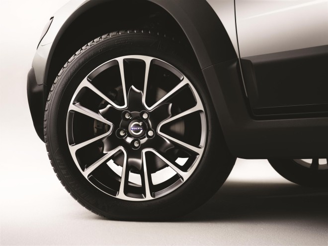 2015 Volvo XC70 Wallpapers