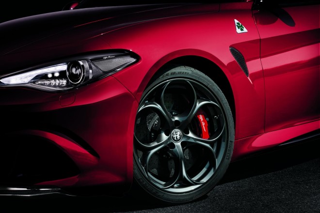 2016 Alfa Romeo Giulia Quadrifoglio Wallpapers