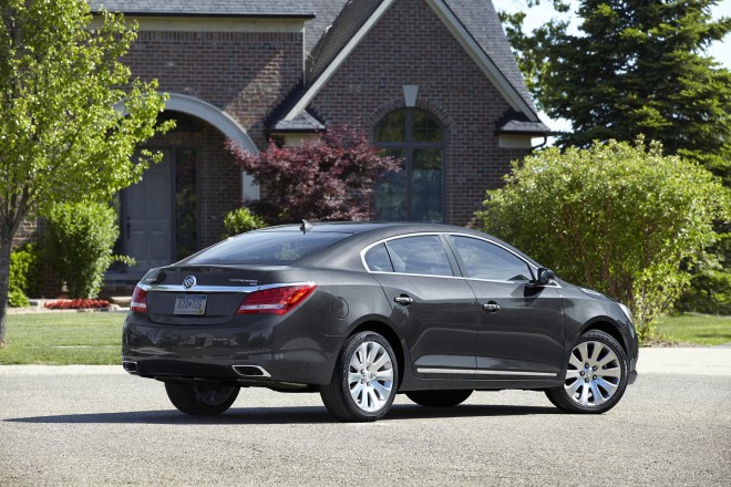 2016 Buick LaCrosse Wallpapers