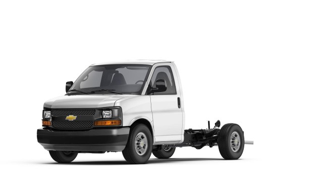 2016 Chevrolet Express Cutaway Van Wallpapers