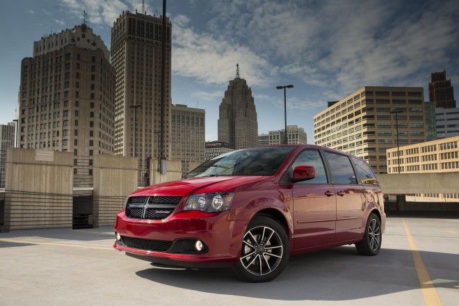 2016 Dodge Grand Caravan Wallpapers