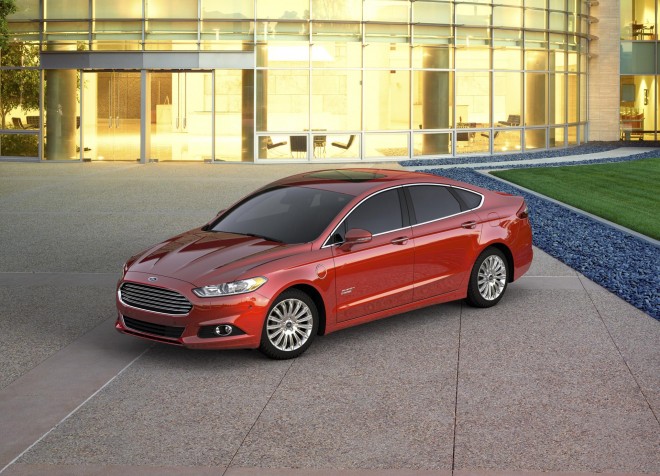 2016 Ford Fusion Energi Wallpapers