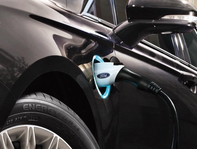 2016 Ford Fusion Energi Wallpapers