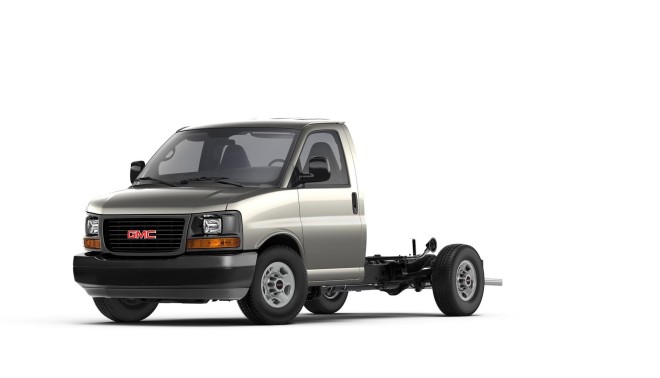 2016 GMC Savana Cutaway Van Wallpapers