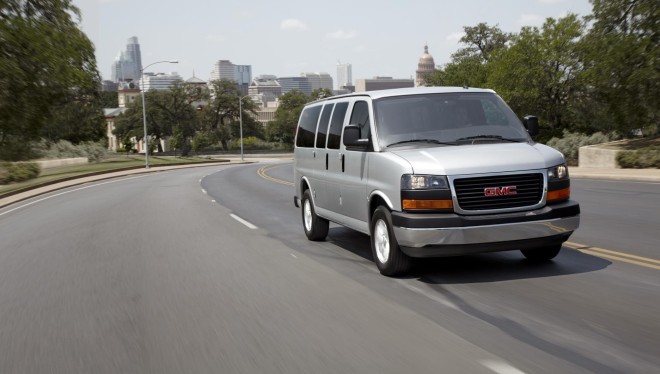 2016 GMC Savana Passenger Van Wallpapers