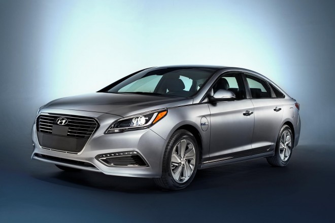 2016 Hyundai Sonata Plug-In Hybrid Wallpapers