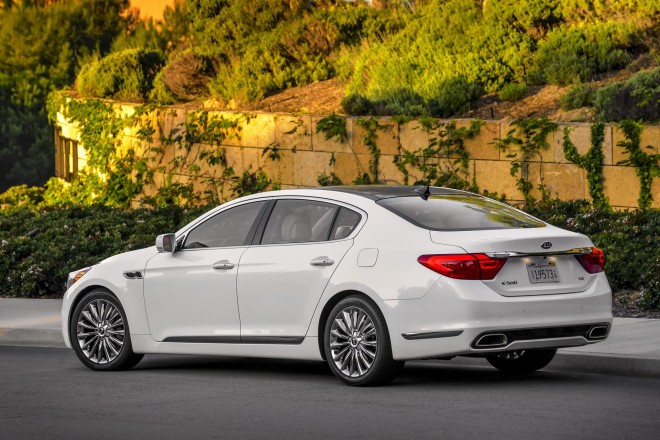 2016 Kia K900 Wallpapers