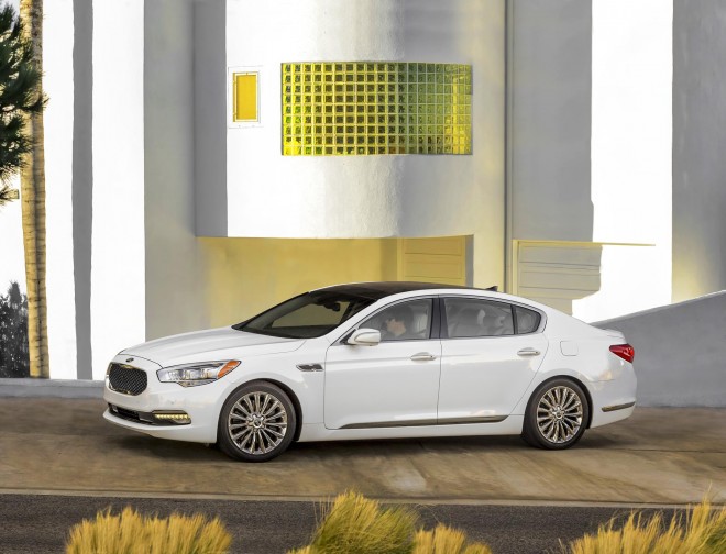 2016 Kia K900 Wallpapers