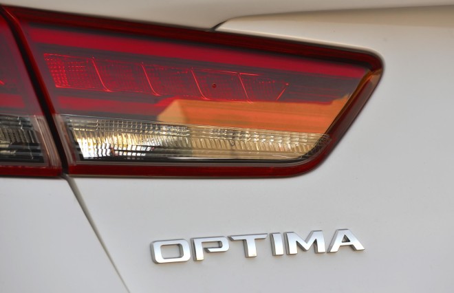 2016 Kia Optima Wallpapers