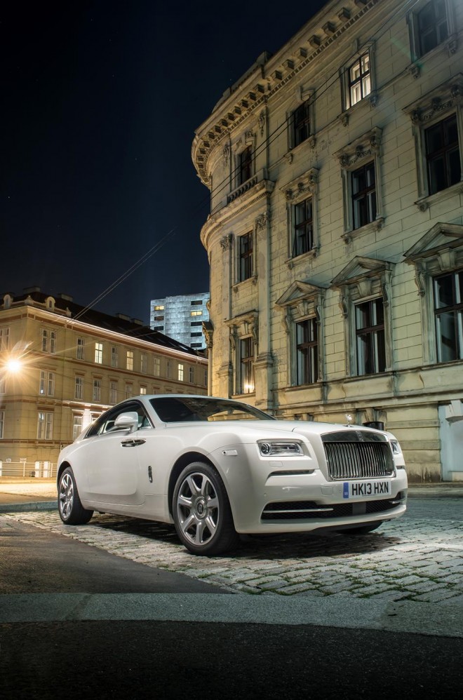 2016 Rolls-Royce Wraith Wallpapers
