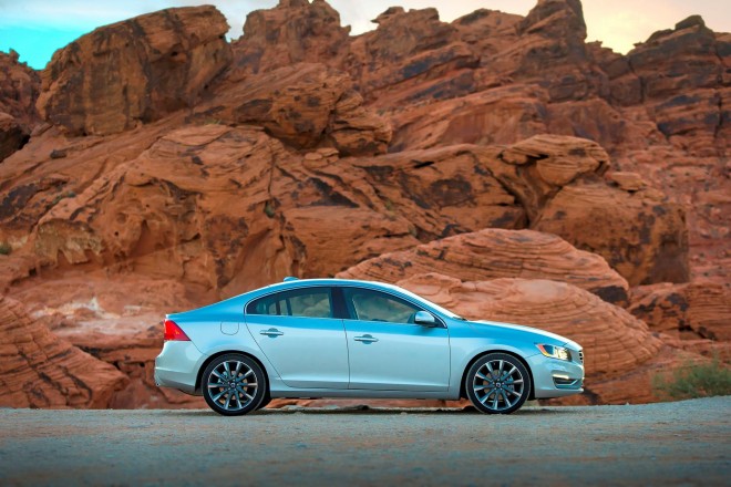 2016 Volvo S60 Wallpapers