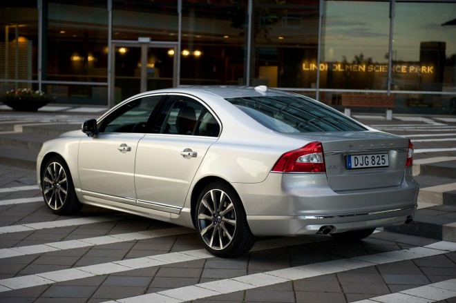 2016 Volvo S80 Wallpapers