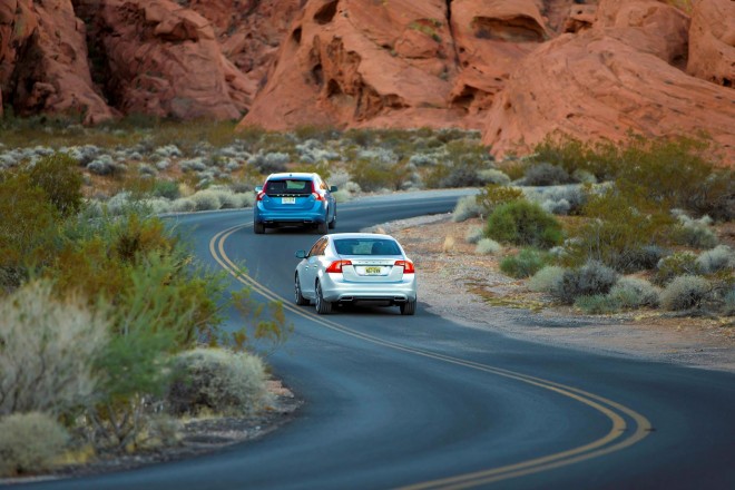 2016 Volvo V60 Wallpapers