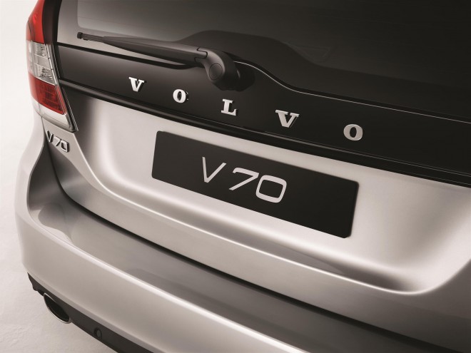 2016 Volvo V70 Wallpapers
