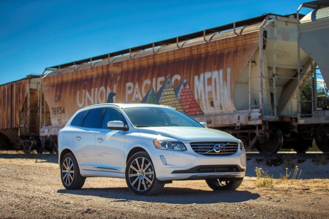 2016 Volvo XC60 Wallpapers